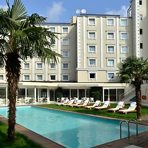 By Ihg Istanbul